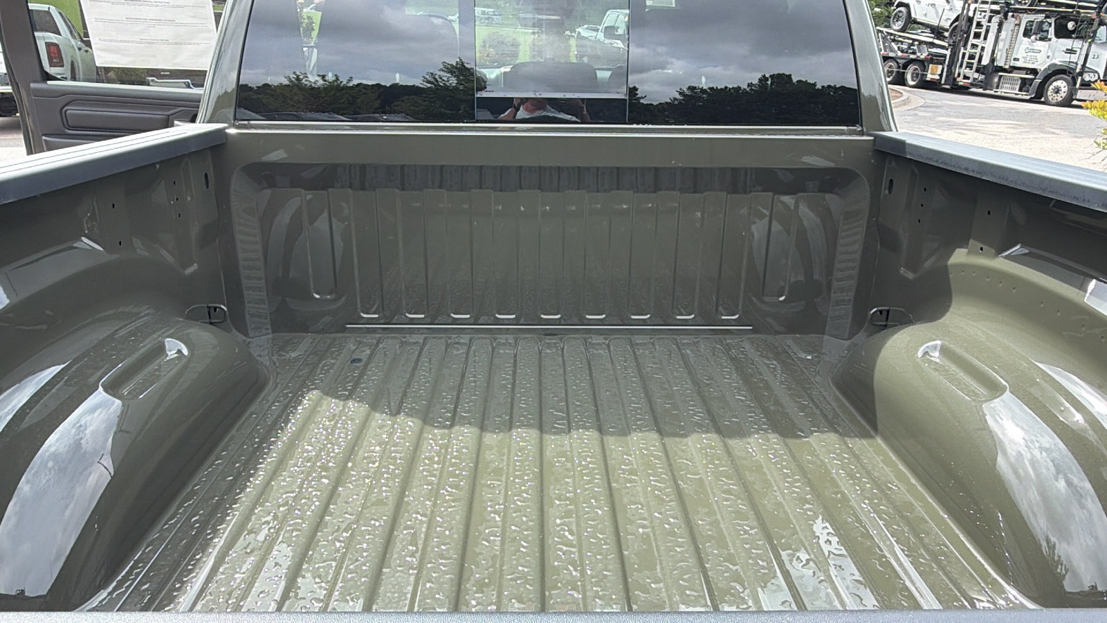 New 2026 RAM 1500 Express AWD/4WD image 13