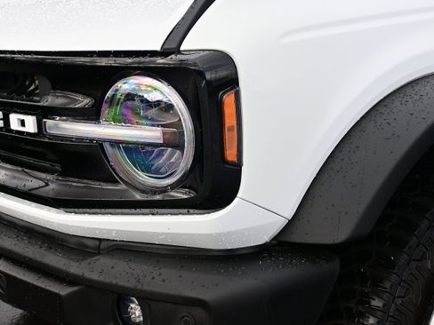 Used 2024 Ford Bronco Outer Banks w/ Sasquatch Package image 13