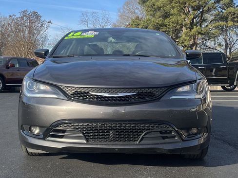 Used 2016 Chrysler 200 S w/ Comfort Group image 20