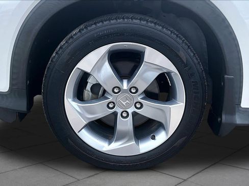 Used 2019 Honda HR-V LX image 11
