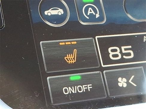 Used 2023 Subaru Outback Premium image 24