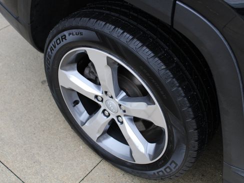 Certified 2021 Jeep Grand Cherokee L Limited image 31