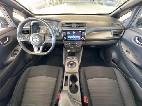 Used 2024 Nissan Leaf S image 15