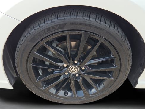 Certified 2022 Toyota Camry XSE FWD image 32