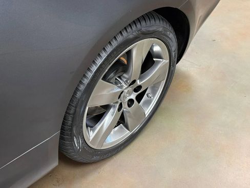 Used 2011 Lexus IS 250C w/ Luxury Pkg RWD image 29