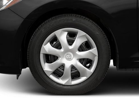 Used 2016 MAZDA MAZDA3 i Sport w/ Preferred Equipment Package FWD image 14