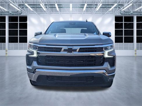 Used 2024 Chevrolet Silverado 1500 LT image 9