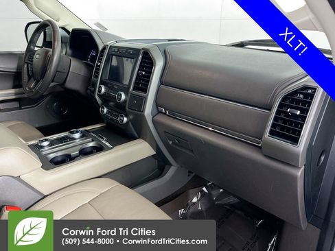 Used 2020 Ford Expedition Max XLT w/ Equipment Group 202A AWD/4WD image 31