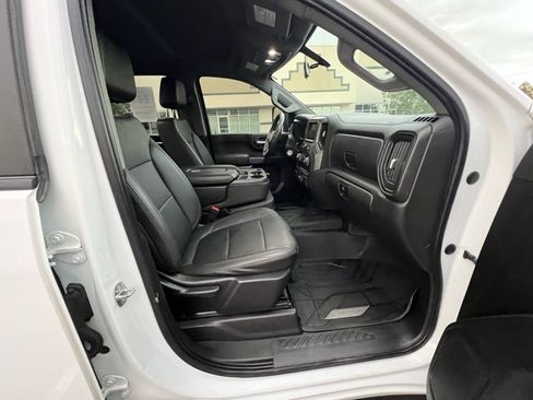 Used 2023 Chevrolet Silverado 2500 W/T w/ Gooseneck/5TH Wheel Package AWD/4WD image 12