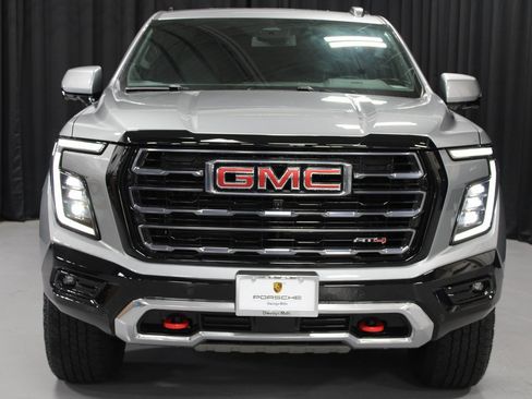 Used 2025 GMC Yukon XL AT4 w/ Premium Trailering Package image 10