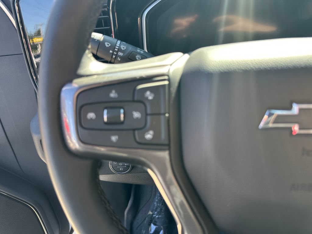 Used 2026 Chevrolet Silverado 2500 ZR2 w/ LPO, Dark Essentials Package AWD/4WD image 19