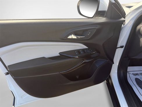 Certified 2024 Chevrolet Trax LT image 14