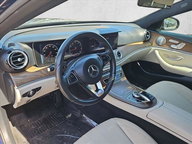Used 2018 Mercedes-Benz E 300 image 10