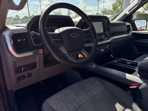 Used 2022 Ford F150 XLT w/ Equipment Group 301A Mid AWD/4WD image 17