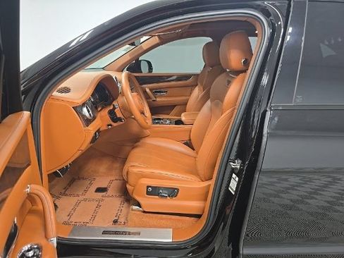 Used 2019 Bentley Bentayga AWD/4WD image 4