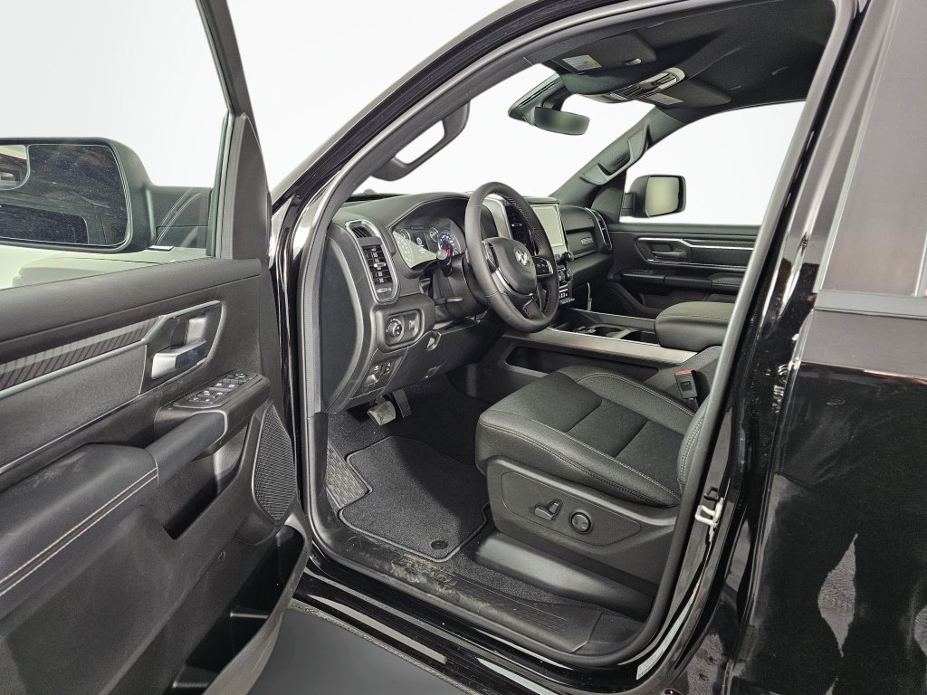 New 2026 RAM 1500 Big Horn AWD/4WD image 23