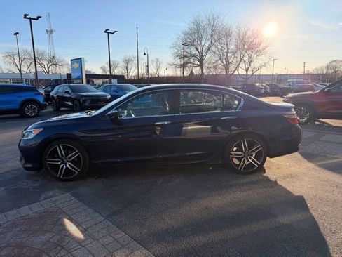Used 2016 Honda Accord Sport image 3
