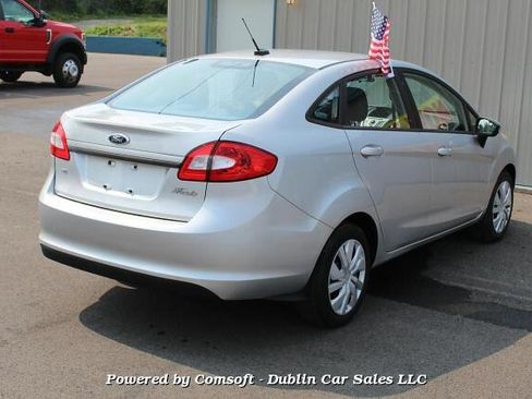Used 2013 Ford Fiesta SE image 5