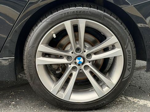 Used 2018 BMW 330i xDrive Sedan w/ Convenience Package AWD/4WD image 35