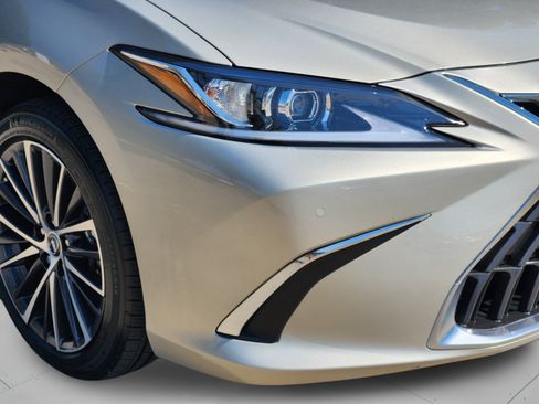 Used 2024 Lexus ES 350 w/ Premium Package FWD image 35