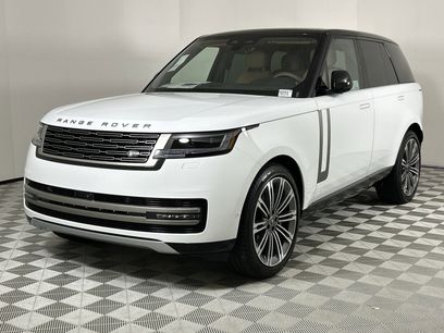 New 2025 Land Rover Range Rover SE
