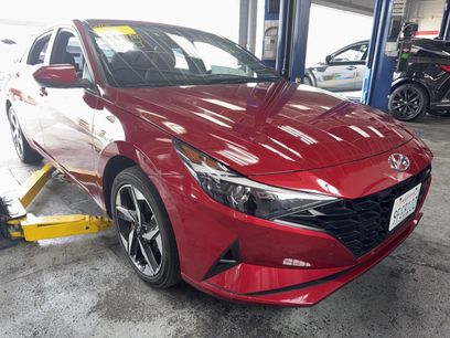 Used 2023 Hyundai Elantra SEL w/ Convenience Package