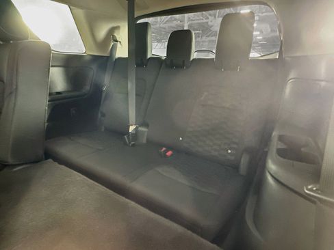 Used 2025 Nissan Pathfinder SV AWD/4WD image 28