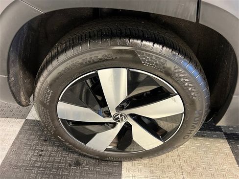 Certified 2024 Volkswagen Taos S image 14