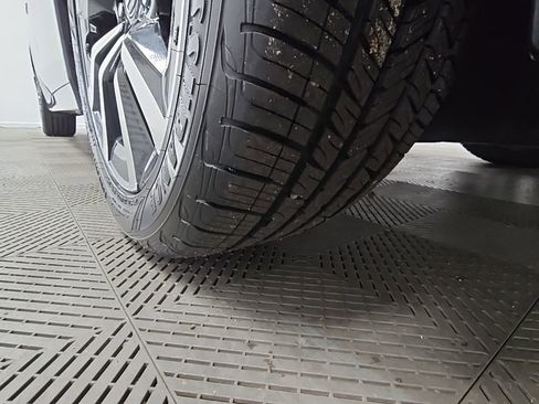 Used 2023 Honda Civic EX image 44