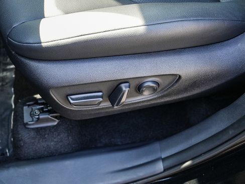 Used 2025 Toyota Grand Highlander FWD image 20