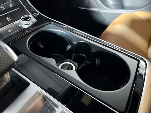 Used 2025 Audi RS Q8 performance image 16