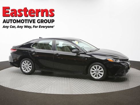 Used 2019 Toyota Camry LE FWD image 48