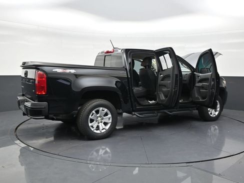Used 2022 Chevrolet Colorado LT w/ Luxury Package AWD/4WD image 26