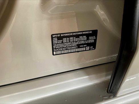 New 2026 BMW X6 xDrive40i w/ Climate Comfort Package image 18