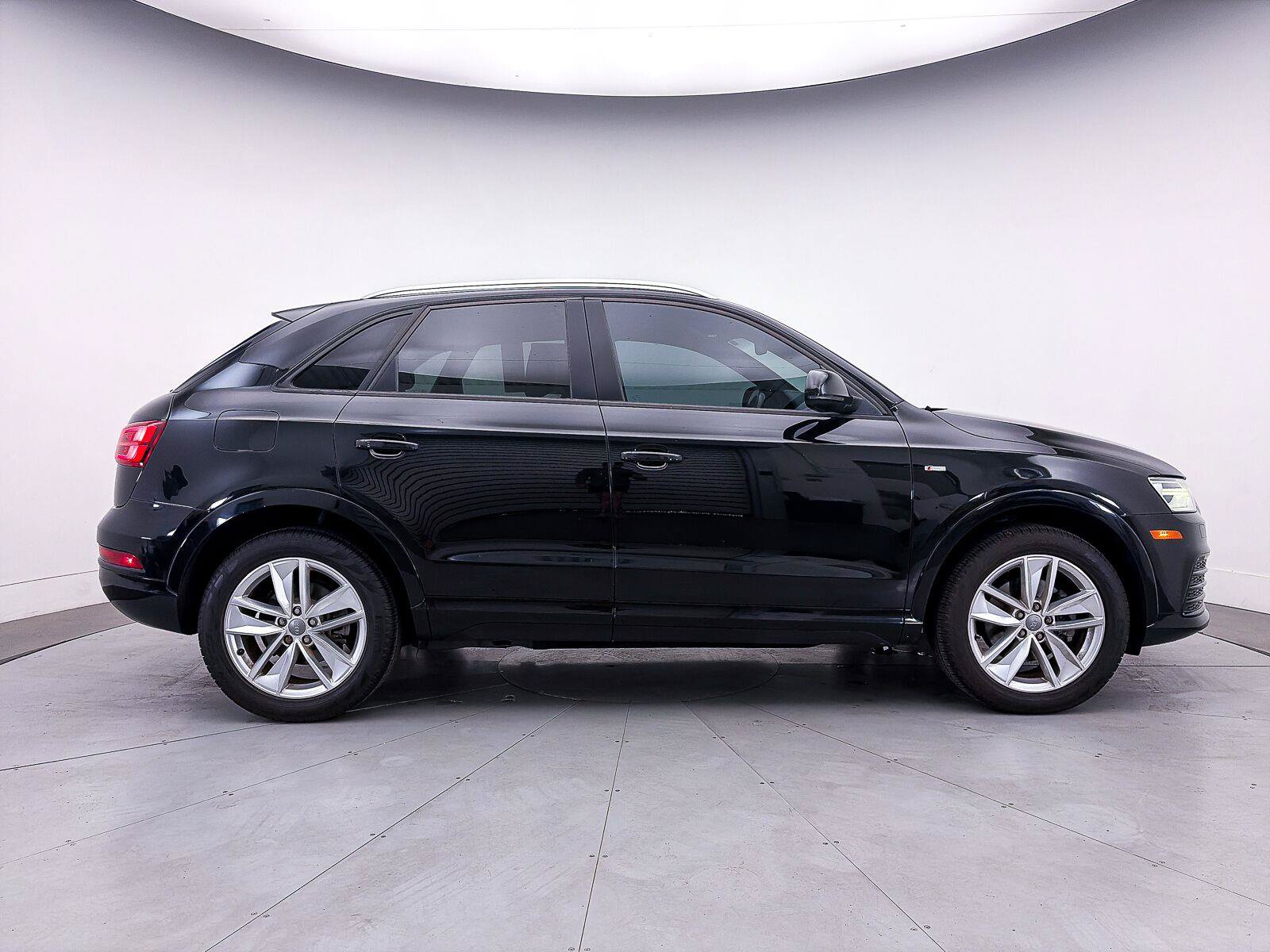 Used 2018 Audi Q3 2.0T Premium w/ Convenience Package FWD image 30