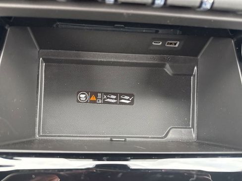 New 2026 GMC Yukon AT4 w/ AT4 Premium Package image 42