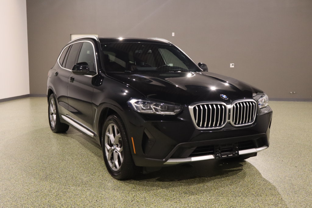 Used 2024 BMW X3 xDrive30i w/ Premium Package AWD/4WD image 1
