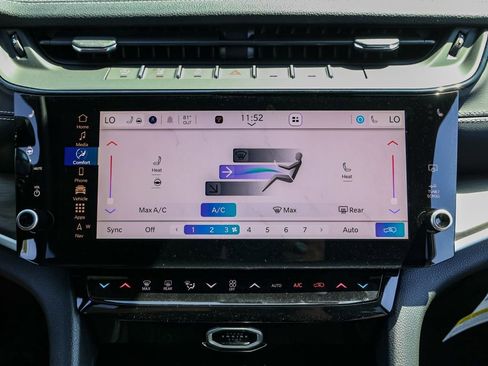 New 2026 Jeep Grand Cherokee Altitude RWD image 29