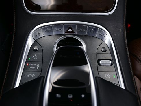 Used 2015 Mercedes-Benz S 550 Sedan image 26