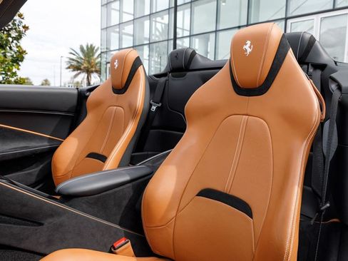 Used 2024 Ferrari Roma Spider RWD image 26