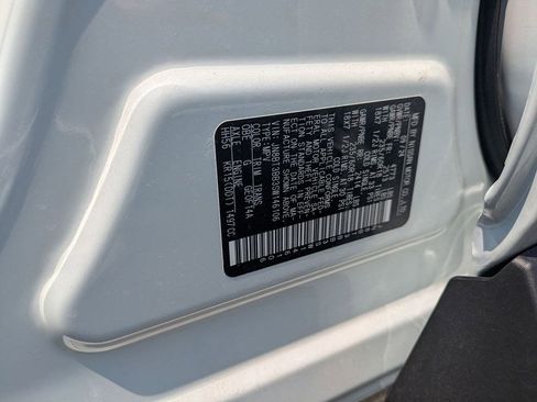 New 2025 Nissan Rogue SV AWD/4WD image 39