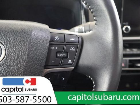 Used 2025 Toyota Camry SE FWD image 19