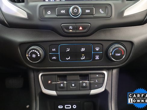 Used 2024 GMC Terrain SLE FWD image 26