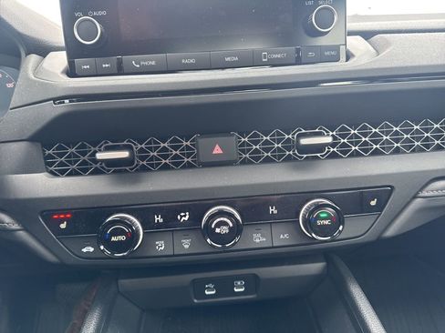 Used 2024 Honda Accord EX image 17