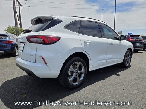Used 2023 Ford Escape ST-Line w/ Tech Pack #1 AWD/4WD image 6