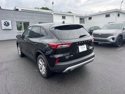 Used 2025 Ford Escape Active AWD/4WD image 5