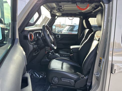 Used 2022 Jeep Gladiator Mojave w/ Trailer Tow Package image 10