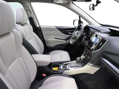 Used 2022 Subaru Forester Premium AWD/4WD image 16