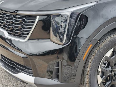 New 2026 Kia Sorento S image 6