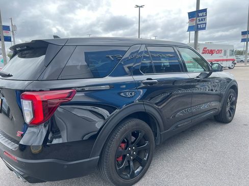 Used 2021 Ford Explorer ST w/ ST Street Pack AWD/4WD image 7
